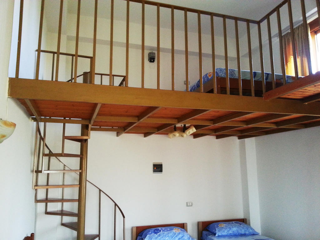 Flutura Apartments Vlore Room photo